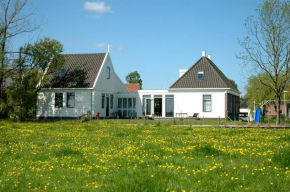 Отель Amsterdam Farmland  Амстердам